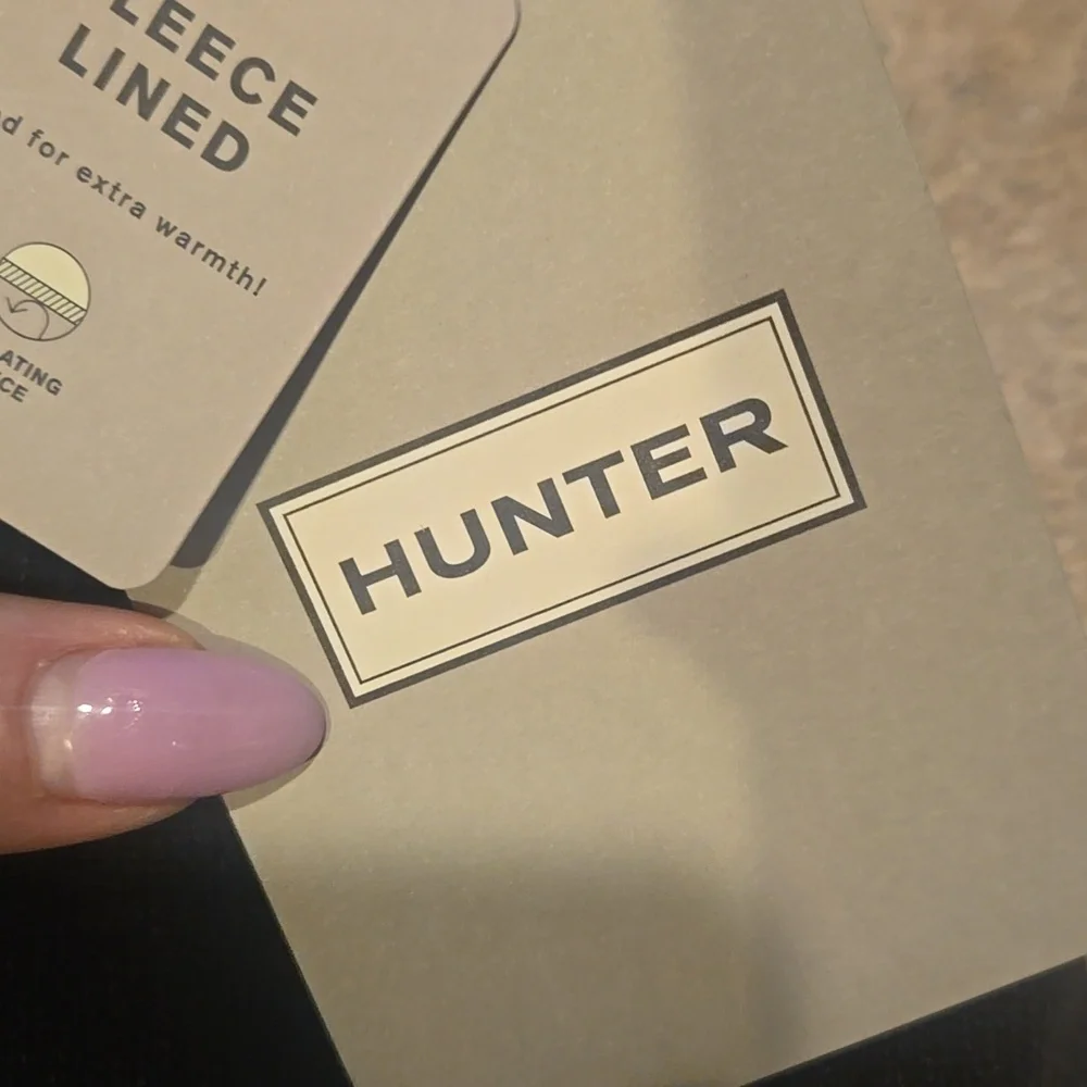 New Hunter Black Unisex Fleece Lined Beanie - Picture 2 of 10